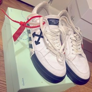 Women’s OFF-WHITE sneakers